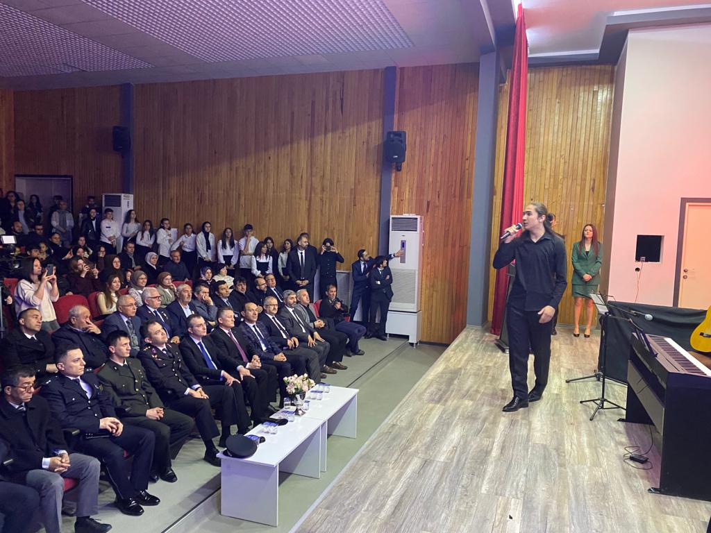 Kaymakam Mehmet Naim AKGÜL,18 Mart Çanakkale Zaferi ve Şehitleri Anma Günü'nün 108. Yıl Dönümü Programına Katıldı.